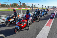 donington-no-limits-trackday;donington-park-photographs;donington-trackday-photographs;no-limits-trackdays;peter-wileman-photography;trackday-digital-images;trackday-photos